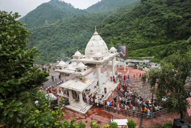 Vaishno Devi Pilgrimage | 5 Nights/6 Days | Tour from Srinagar to Vaishno Devi Temple
